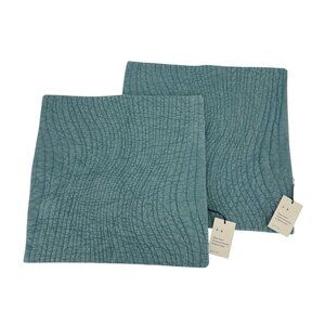 NWT Wavy Quilted Cushion Cover Set
